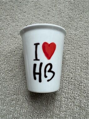 Henri Bendel White Ceramic Cup with Red Heart "I ♥ HB"